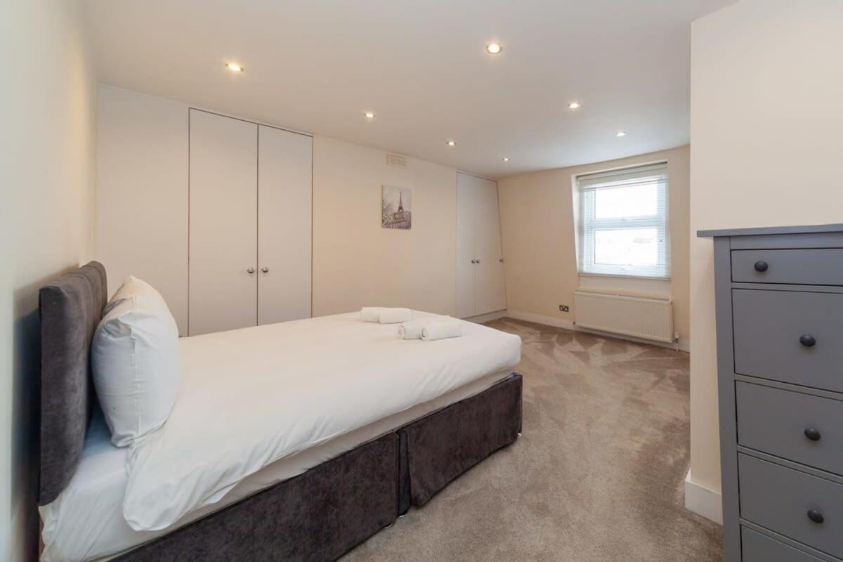 Spacious 2 Bedroom Maisonette In Stratford Londres Exterior foto