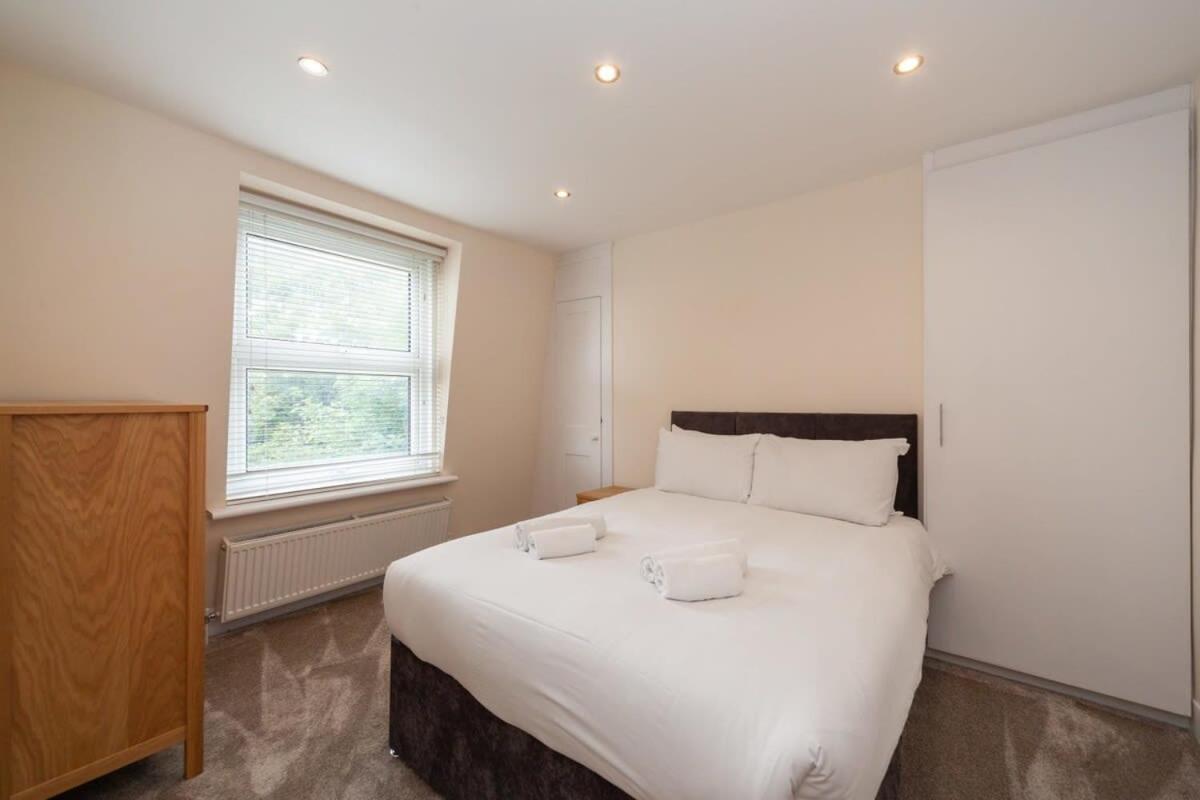 Spacious 2 Bedroom Maisonette In Stratford Londres Exterior foto